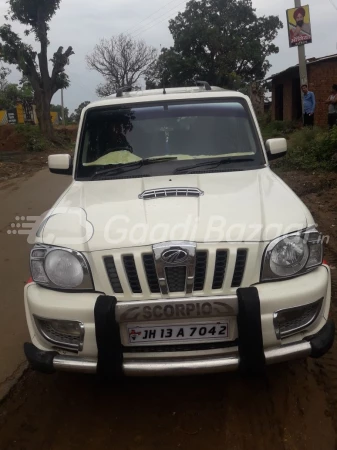 MAHINDRA Scorpio [2009-2014]