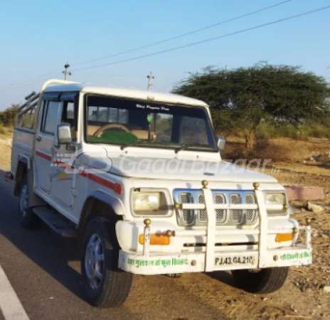 MAHINDRA Bolero Camper