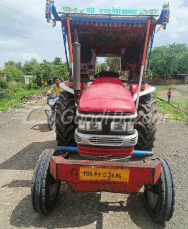 MAHINDRA 555 Di Power Plus