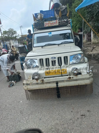 MAHINDRA Bolero Pik-Up