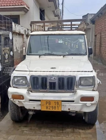 MAHINDRA Bolero Camper