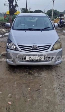 TOYOTA INNOVA