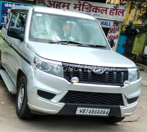 MAHINDRA Bolero Neo