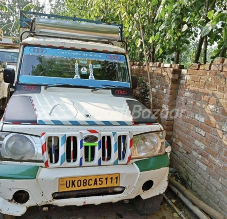 MAHINDRA Bolero Pik-Up