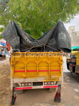 MAHINDRA Bolero Maxitruck Plus