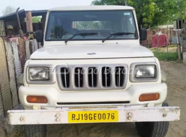 MAHINDRA Bolero Camper