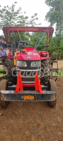 MAHINDRA Yuvo 475 Di