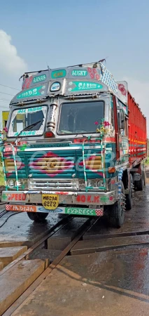 ASHOK LEYLAND 3118 HD