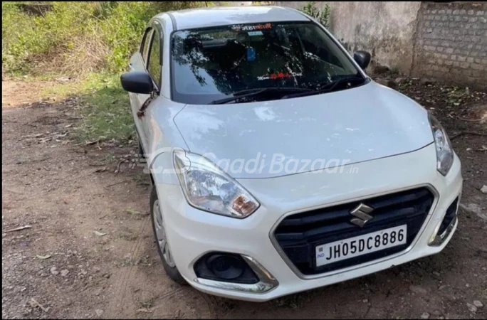 MARUTI SUZUKI Dzire