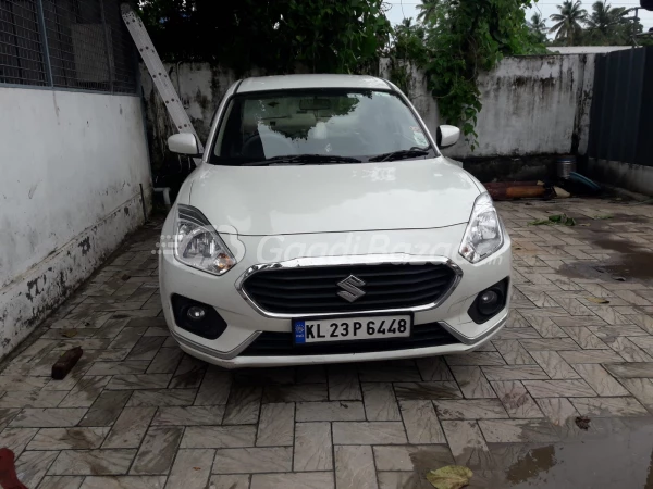 MARUTI SUZUKI Dzire