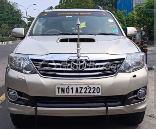 2015 Used TOYOTA FORTUNER 2.7 PETROL 4X2 AT in Chennai