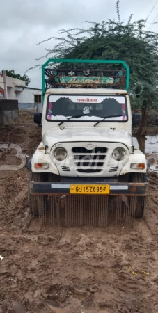 MAHINDRA BOLERO