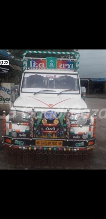 MAHINDRA Bolero Pik-Up