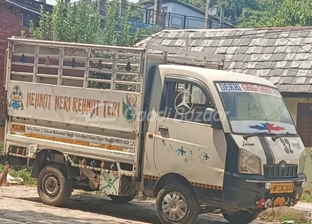 MAHINDRA Maxximo