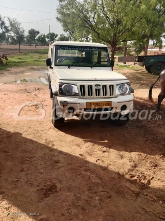 MAHINDRA Bolero Camper