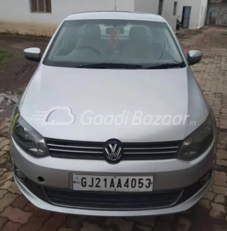 VOLKSWAGEN Vento [2010-2012]