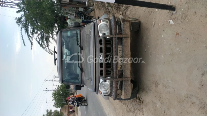 MAHINDRA Bolero Camper