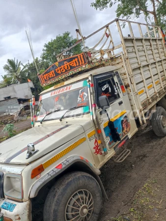 MAHINDRA Bolero Pik-Up