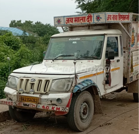 MAHINDRA Bolero Pik-Up