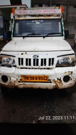 MAHINDRA Bolero Pik-Up