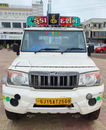 MAHINDRA Bolero Pik-Up