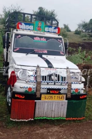 MAHINDRA Bolero Pik-Up