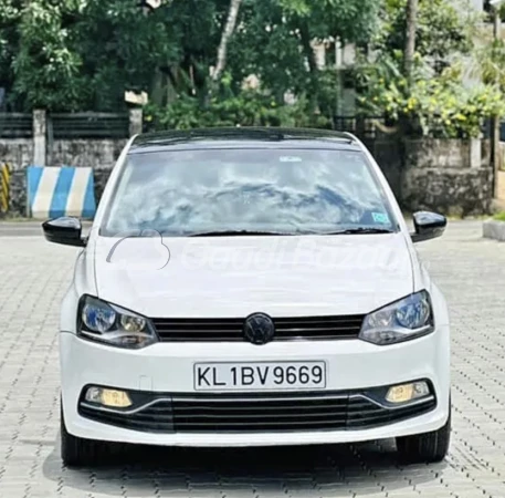 VOLKSWAGEN Polo [2014-2015]