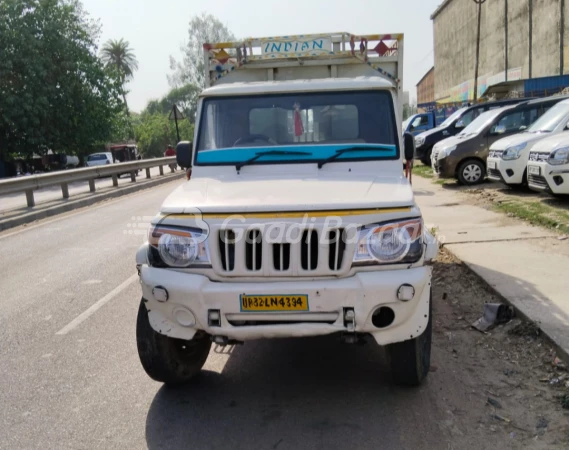 MAHINDRA Bolero Pik-Up