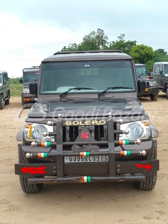 MAHINDRA Bolero Camper