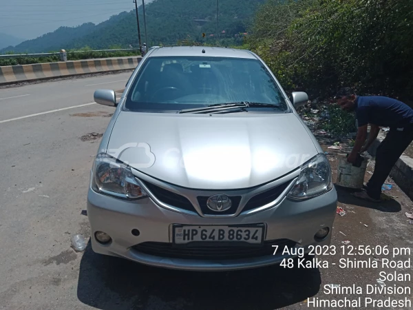 TOYOTA Etios [2010-2013]