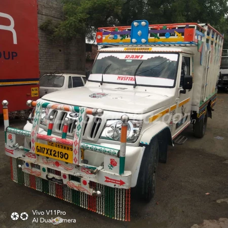 MAHINDRA Bolero Pik-Up