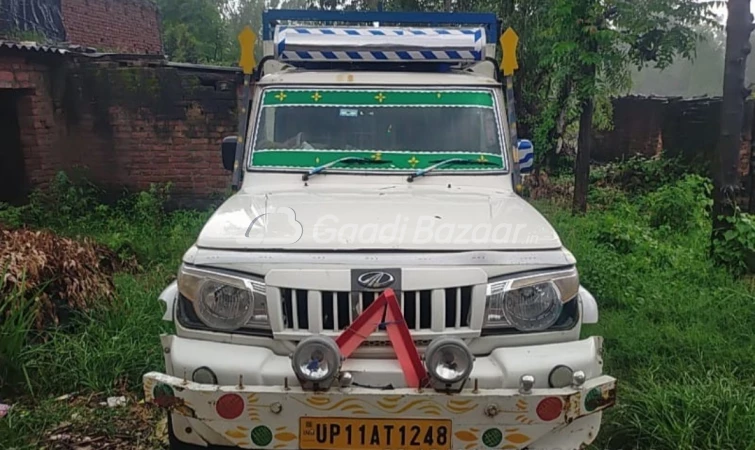 MAHINDRA Bolero Pik-Up