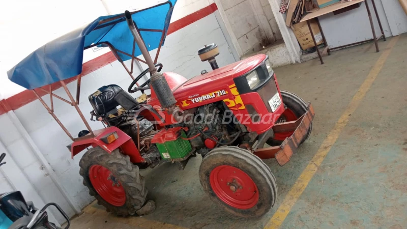 MAHINDRA Yuvraj 215 Nxt