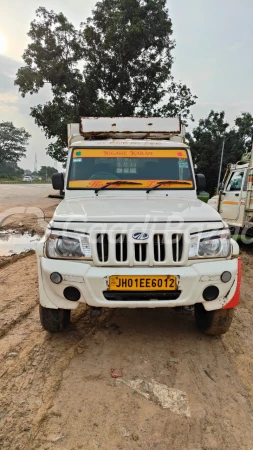 MAHINDRA Bolero Pik-Up