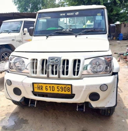 MAHINDRA BOLERO