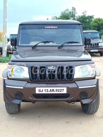 MAHINDRA Bolero Camper