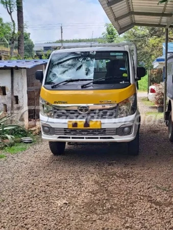 TATA MOTORS Intra V30