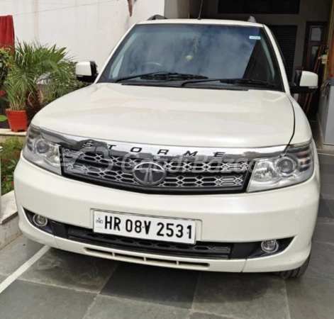 TATA MOTORS Safari Storme