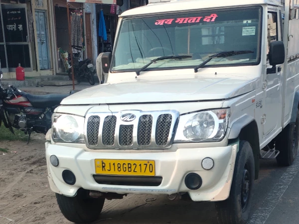 MAHINDRA Bolero Pik-Up