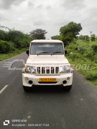 MAHINDRA Bolero Camper