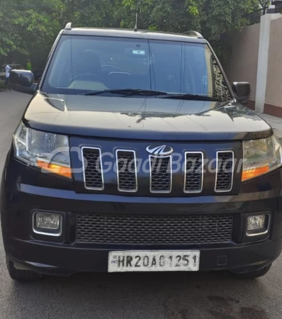 MAHINDRA TUV300