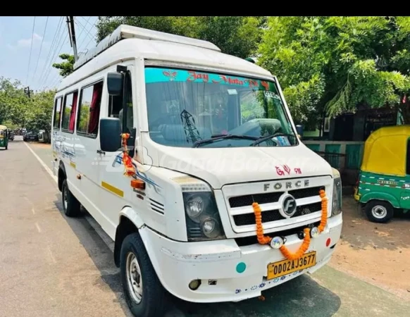  FORCE MOTORS TRAVELLER MINIBUS 3350 MM WB