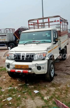 MAHINDRA Bolero Pik-Up