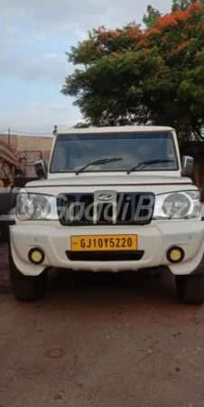 MAHINDRA Bolero Camper