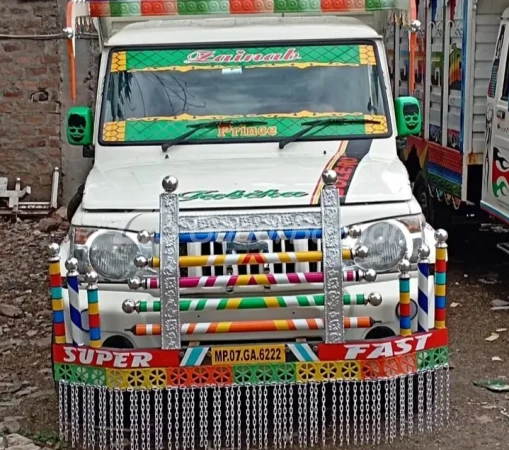 MAHINDRA BOLERO