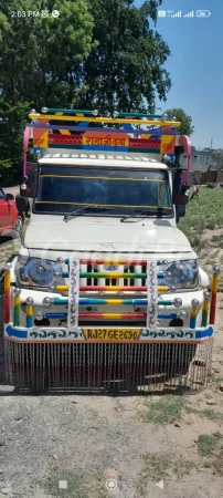 MAHINDRA Bolero Maxitruck Plus