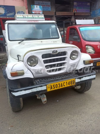 MAHINDRA Bolero Pik-Up