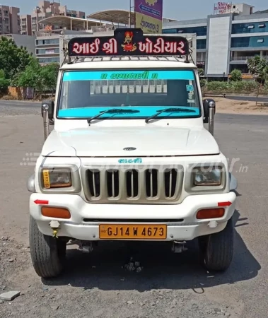 MAHINDRA Bolero Pik-Up