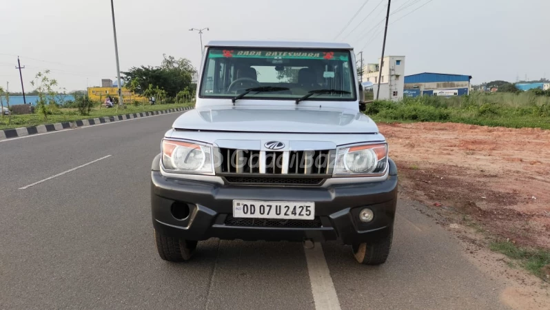 MAHINDRA Bolero Power+