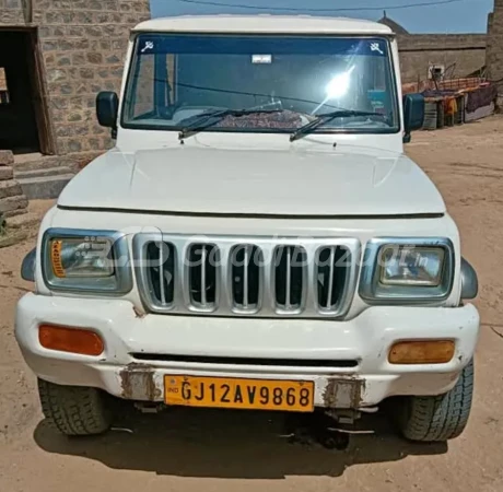 MAHINDRA Bolero Camper